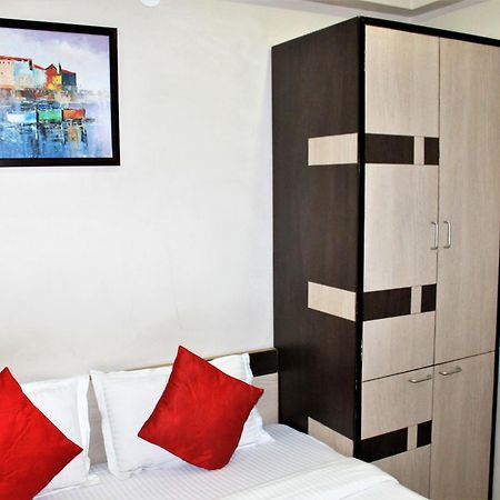 Reliable Inn Kalkuta Zewnętrze zdjęcie