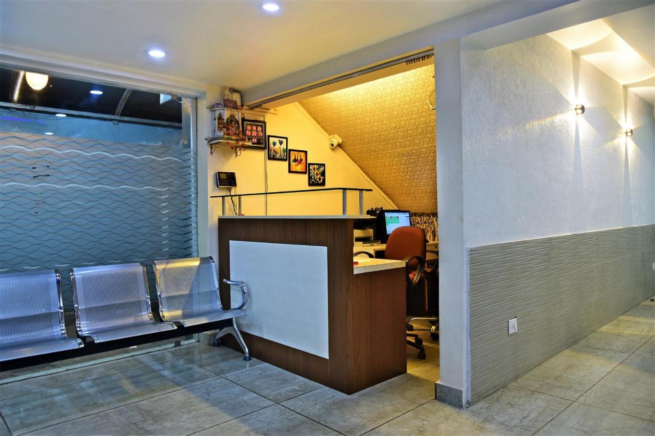 Reliable Inn Kalkuta Zewnętrze zdjęcie