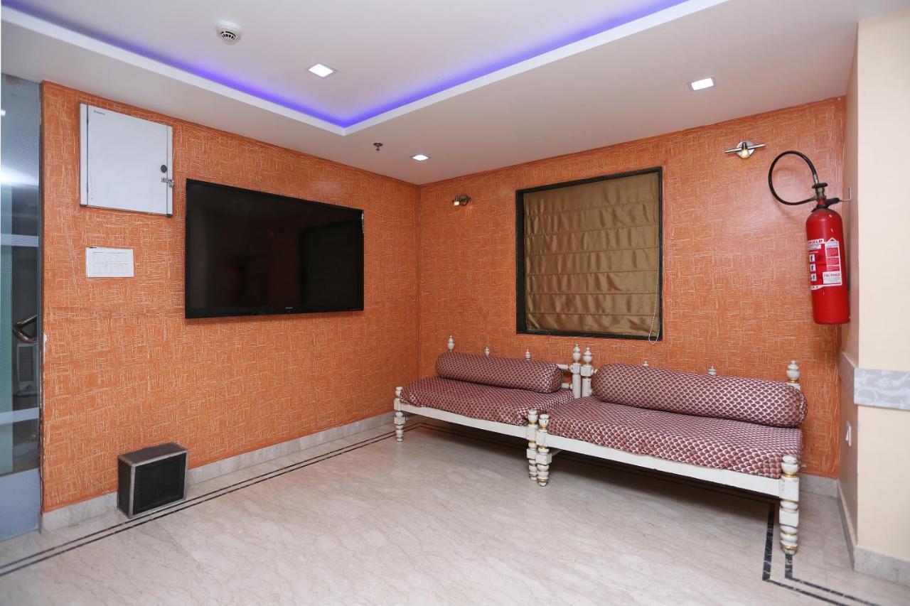 Reliable Inn Kalkuta Zewnętrze zdjęcie
